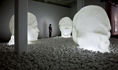 20120316122939-jaume-plensa-in-the-midst-of-dreams-2009-photo-michael-bodycomb-487x290.jpg